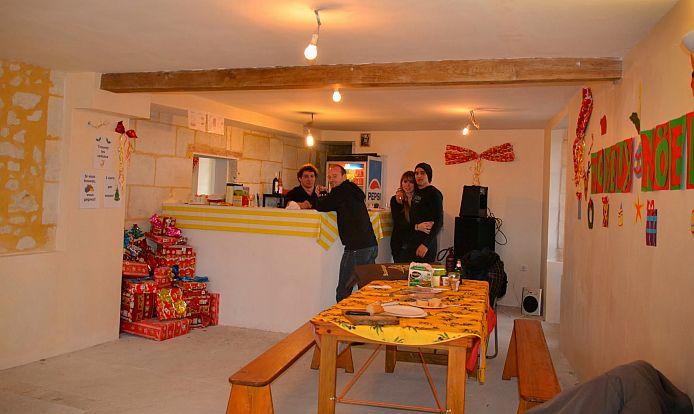 gite complex bar